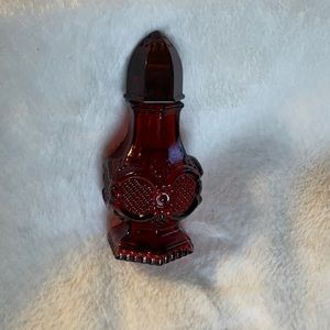 Avon Cape Cod 1876 Ruby Red Salt Shaker